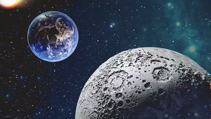 США впервые за 50 лет запустили пилотируемый корабль к Луне