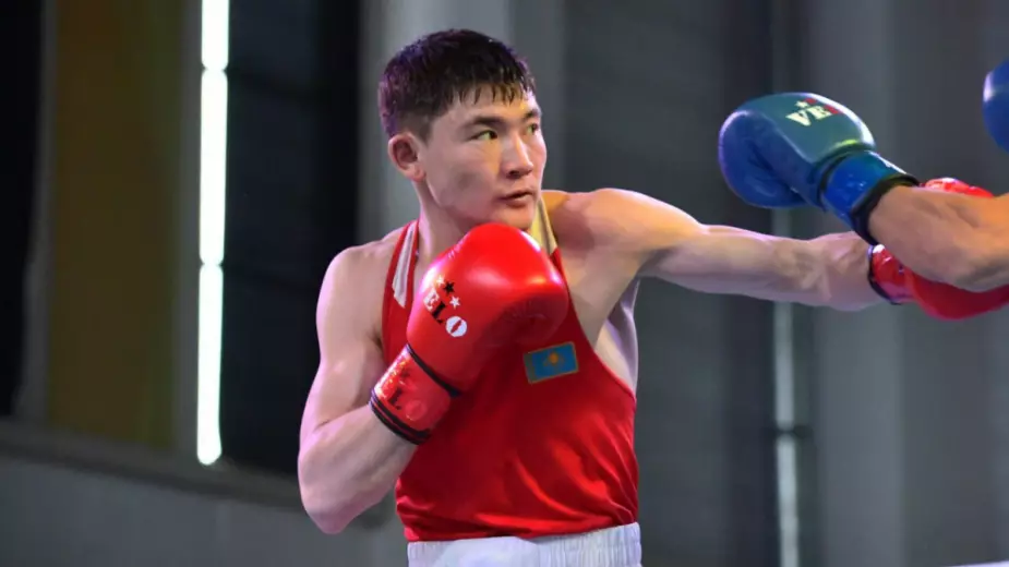 "Я приехал сюда, чтобы стать чемпионом" - Зейнуллинов после победы в первом бою на ЧА