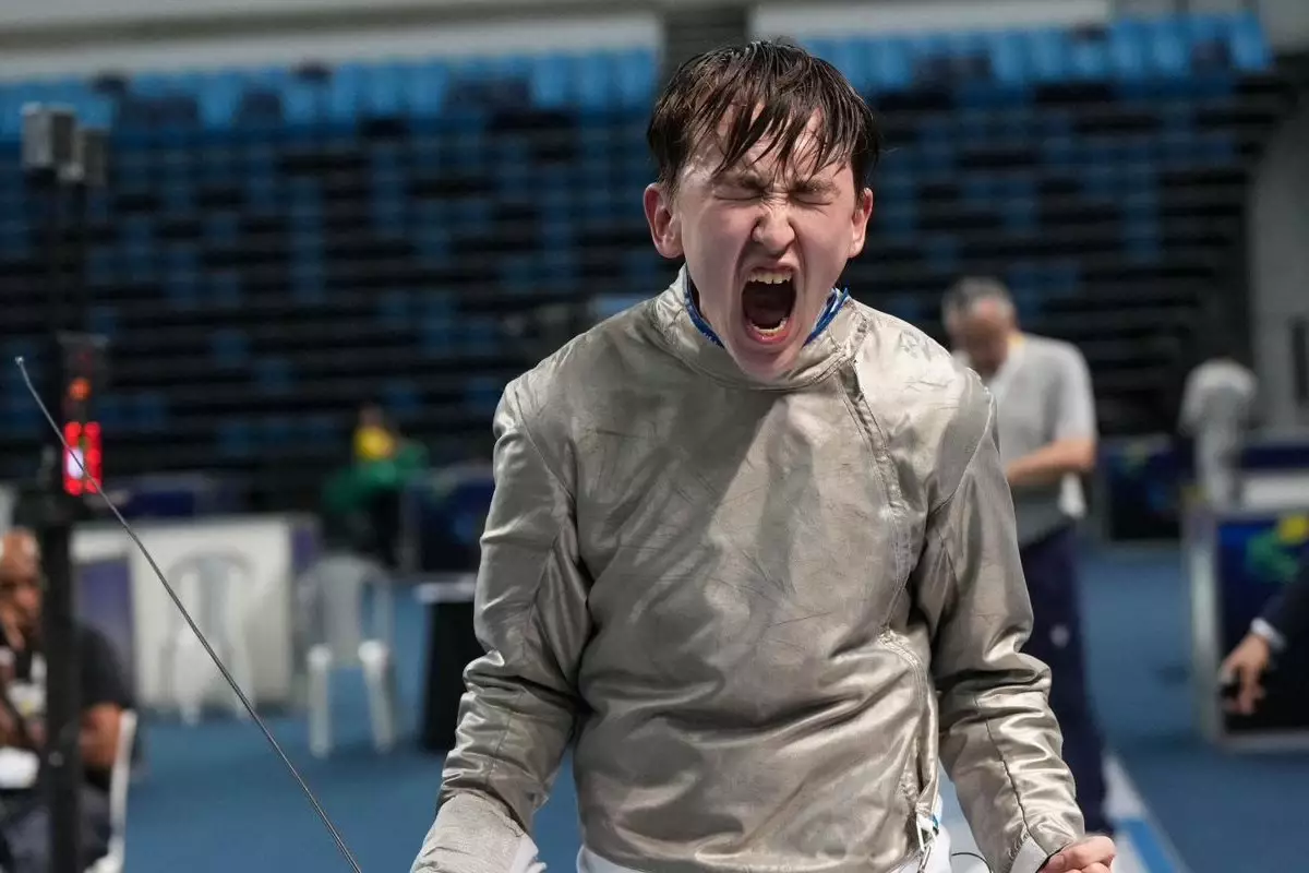 Тарихи жүлде: Қазақстандық семсерлесуші жасөспірімдер арасындағы әлем чемпионатында қола жүлде жеңіп алды