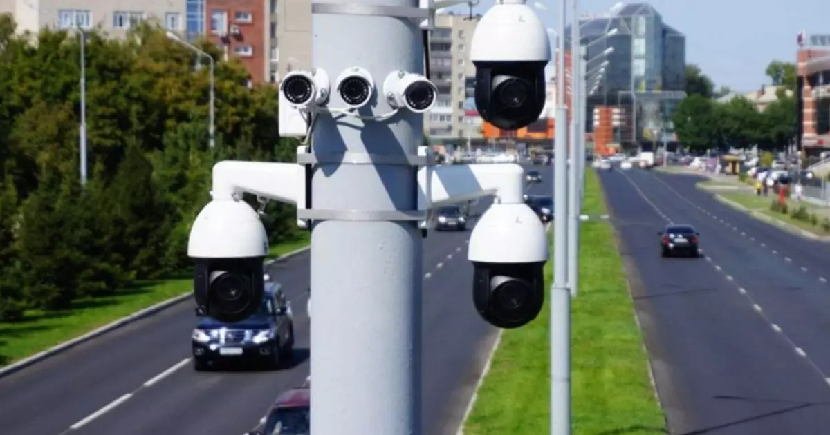  Қалаларда орташа жылдамдықты бақылайтын камералар орнатып, ұқыпты жүргізушілерді ынталандыру ұсынылды 