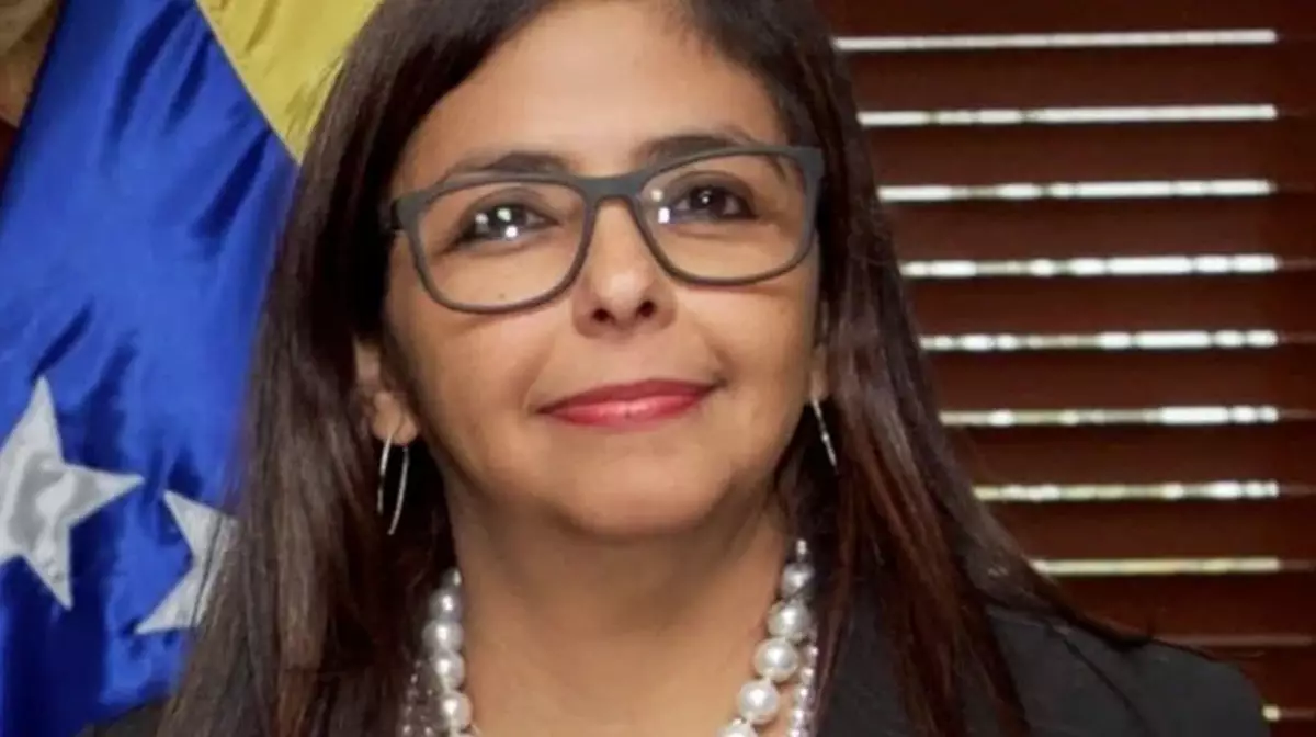 Минфин США снял санкции с и.о. президента Венесуэлы Дельси Родригес