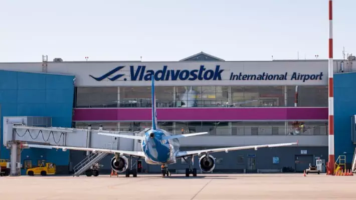 Узбекистанцы сталкиваются с недопуском в Россию через аэропорт Владивостока