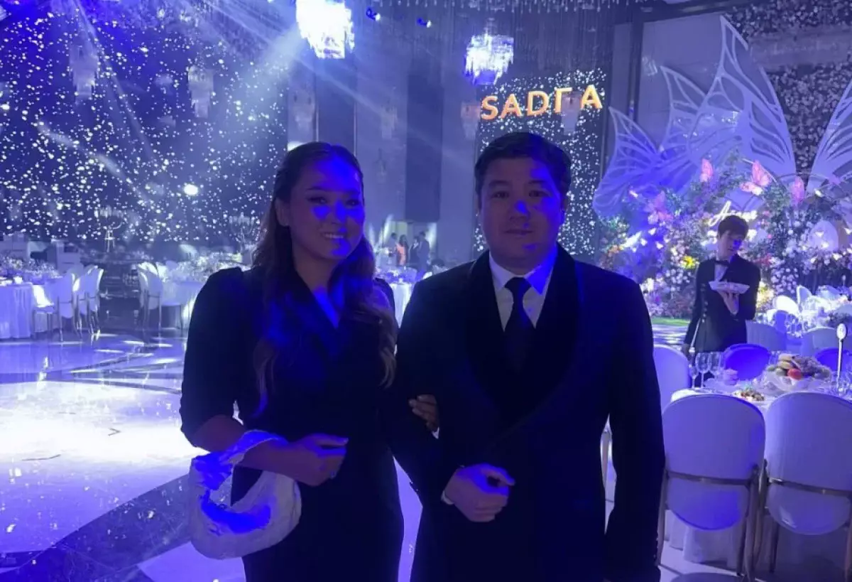 Вторая жена Турсынбека Кабатова впервые показала их дочь