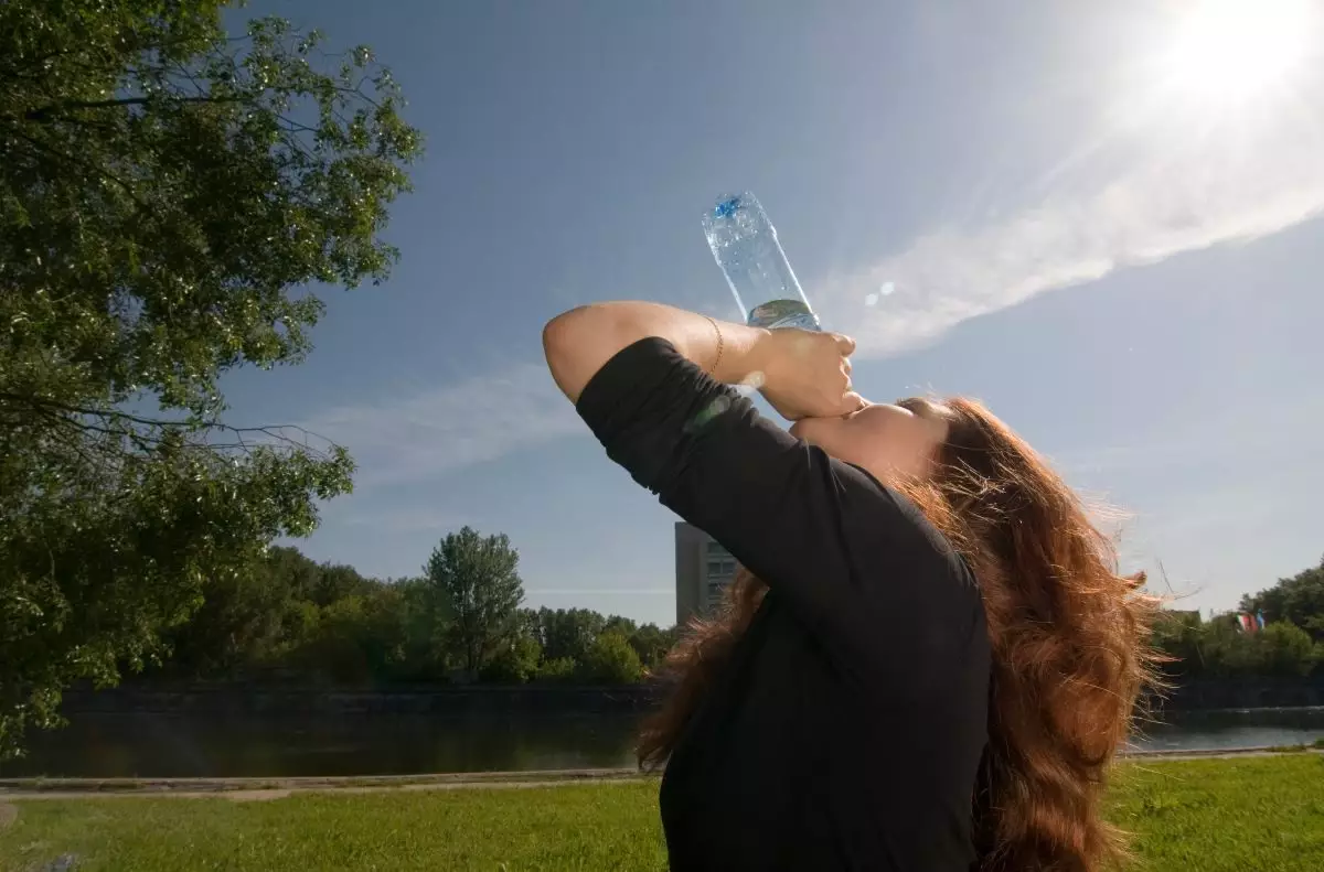 "Қажетсіз қызмет үшін қалтамыздан төлеп отырмыз": Алматы әкімдігі не үшін жылуды өшірмей отырғанын айтты