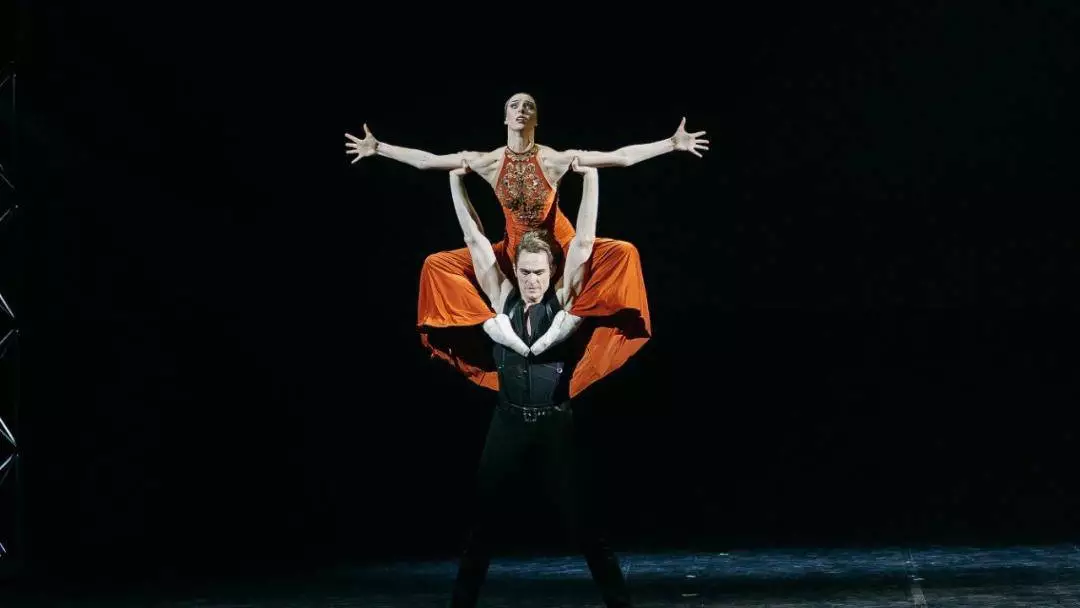 Театр из Санкт-Петербурга представил два знаковых балета в столице