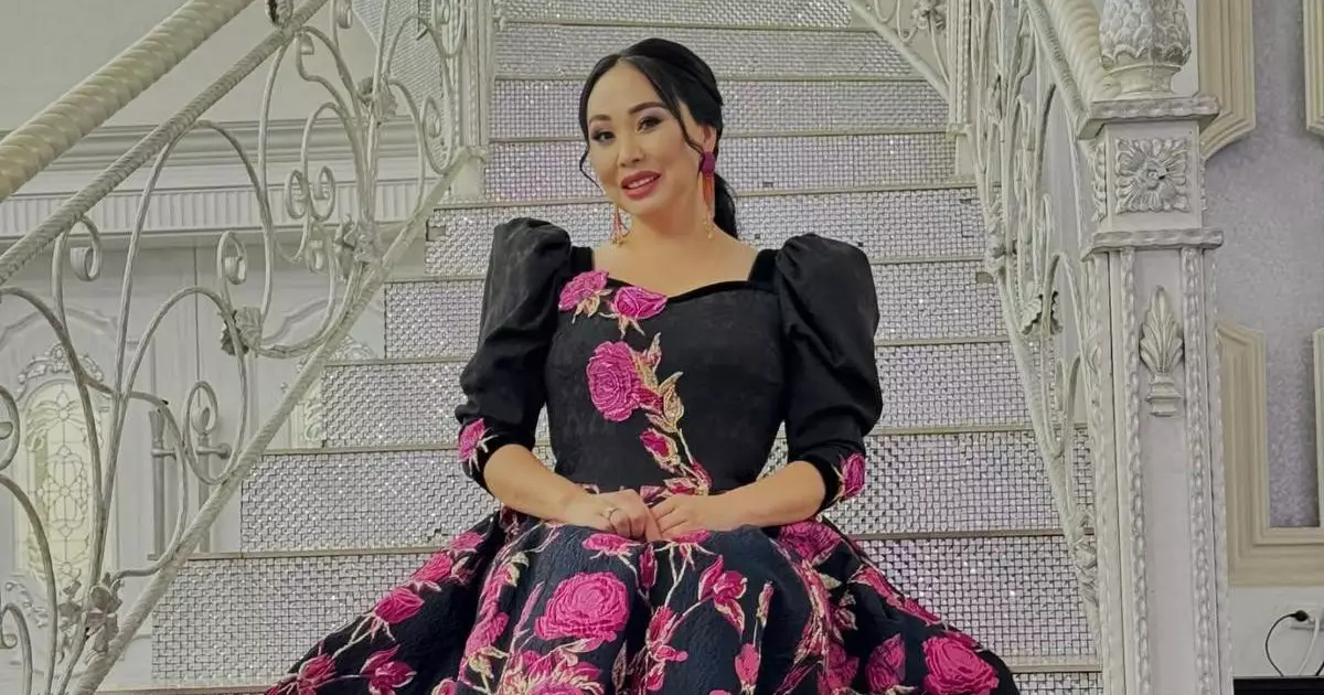  `Біз дайынбыз`: Әнші Қарақат Әбілдина ұлының қашан үйленетіні туралы айтты (ВИДЕО) 