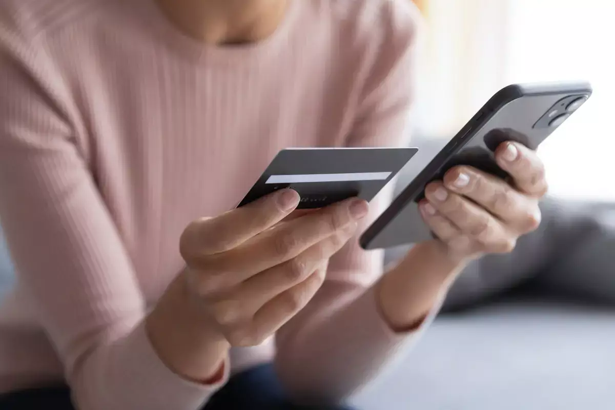 Российские власти определили лимит переводов, который заинтересует налоговую - новости на Lada.kz 02.04.2026