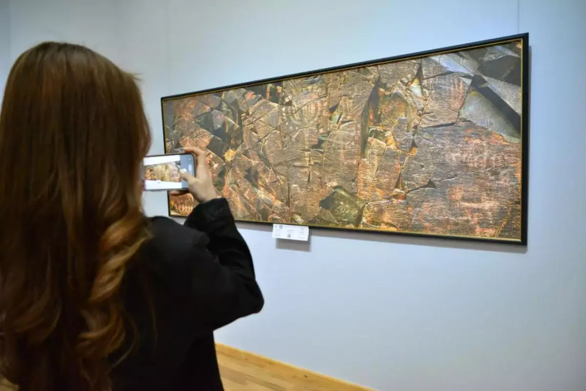 Бабалар мұрасы жаңа форматта: Алматыда бірегей көрме өтті