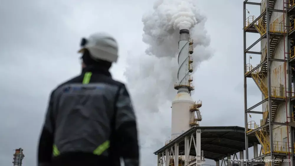 Страны ОПЕК+ могут увеличить добычу нефти