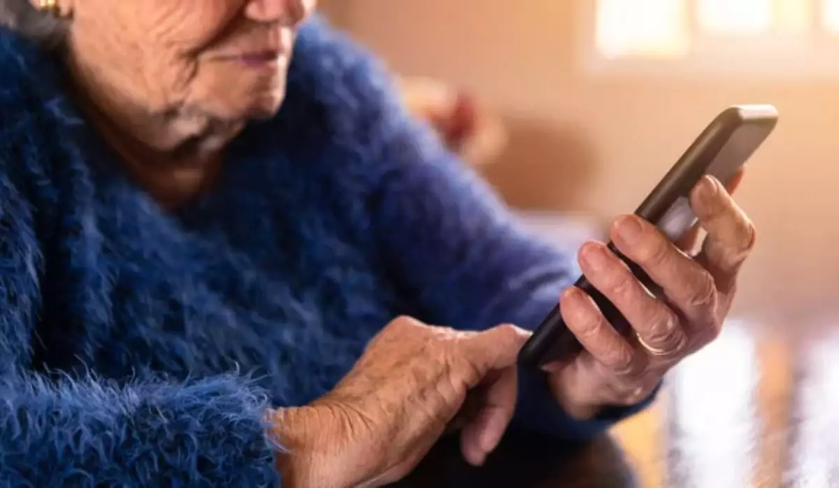 85 жастағы көкшетаулық қария алаяқтарға алданып, депозиттегі ақшасы мен пәтерінен айырылды