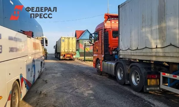 Власти Казахстана и Азербайджана будут развивать транспортный коридор в обход России.