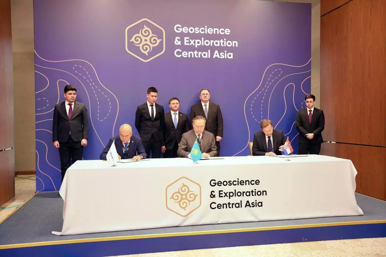 Казахстан подписал сделку по разведке углеводородов с хорватской компанией.