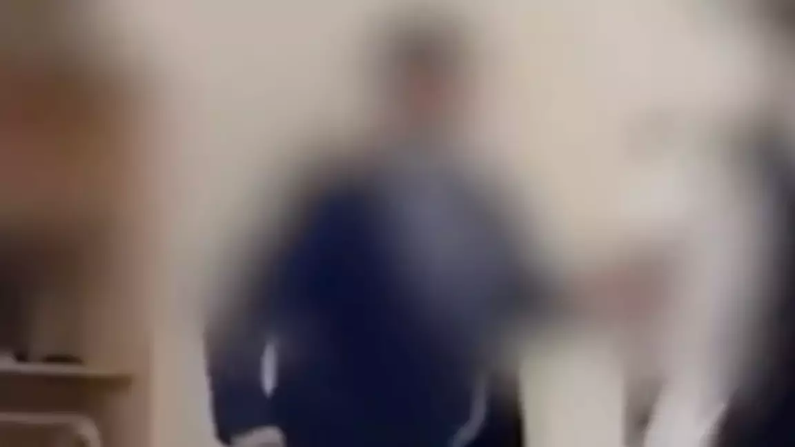 Астанада оқушыларды ұрып, балағаттаған мұғалім жұмыстан шығарылды