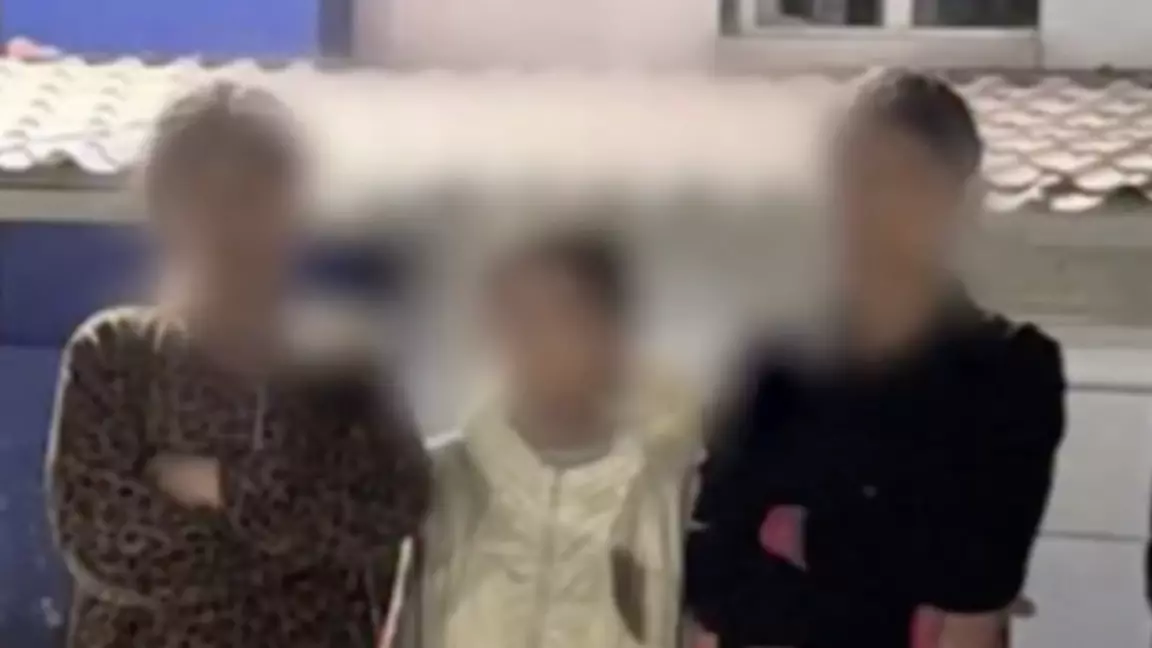 "Ақша бермесең, затыңды тартып алады": Алматыда тұрғындарға тиіскен үш қыз елден шығарылуы мүмкін