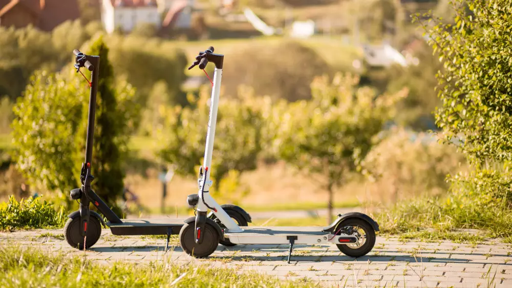 Жүзден аса қазақстандық электрсамокат “бизнесіне“ ақша салып, тақырға отырған