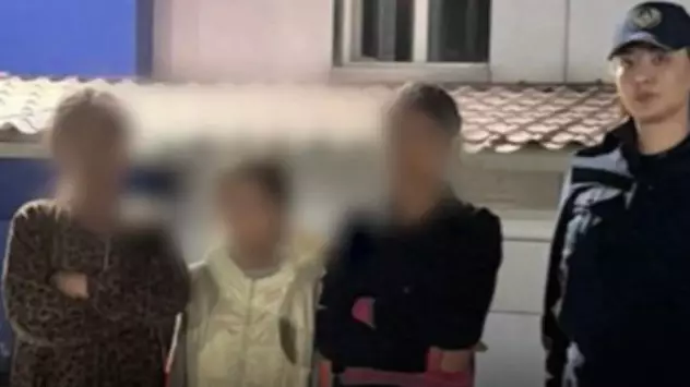 В Алматы подростки приставали к прохожим: их нашли и задержали