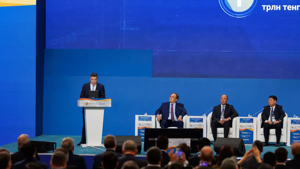 Бектенов: Жаңа Конституция өнеркәсіпке жаңа талап қойды