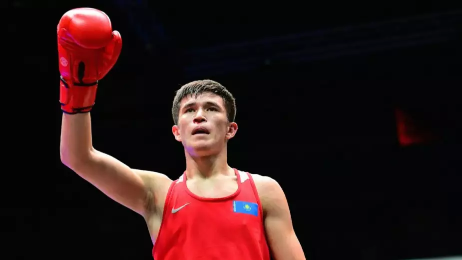 Торехан Сабырхан дебютировал на чемпионате Азии по боксу. Видео боя