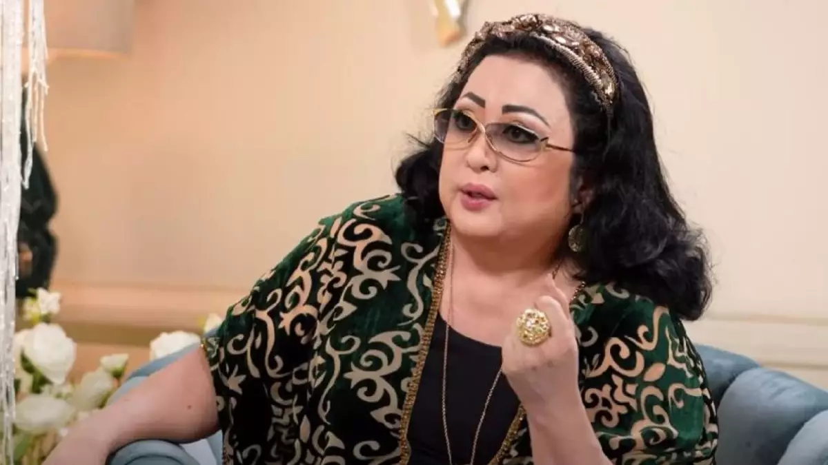 "100 мың теңге салып жіберем" - Ақтөбеде концерт кезінде Мақпал Жүнісова жомарттық көрсетті (ВИДЕО)