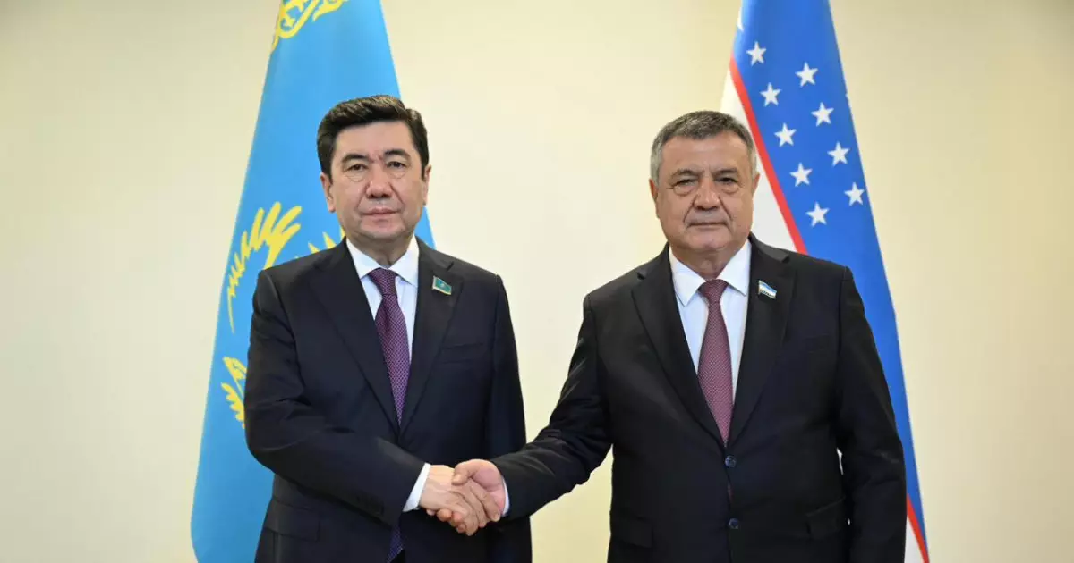  Қазақстан мен Өзбекстан депутаттары сауда-экономикалық ынтымақтастық мәселесіне ерекше мән беріп отыр 