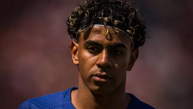 Флик принял неожиданное решение по Ямалю перед матчем с "Атлетико"