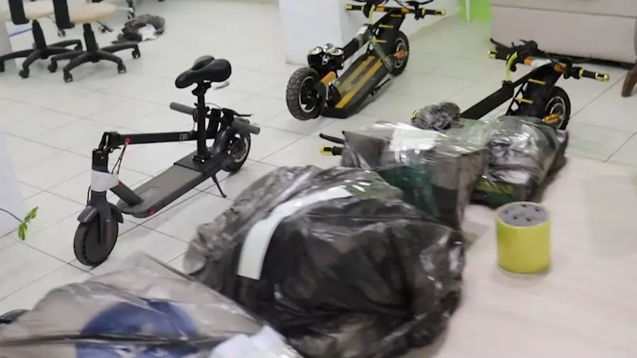 Елден ақша жинап, көлік сатып алған: Ақтөбеде «самокат» пирамидасын құрғандар сотталды