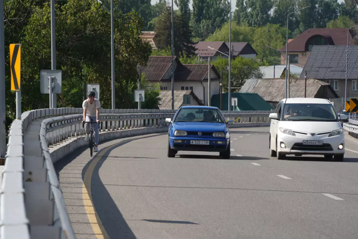 Алматыда жүргізуші куәлігіне сұраныс артты