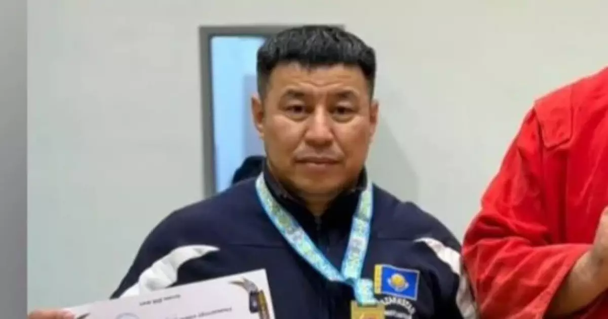   Сарбаздарды шыңдап, спорттан қол үзбеген Бекзат Алтынбаев   