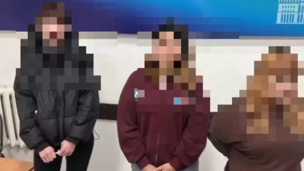 Шымкентте аялдаманы бүлдірген құрбылар анықталды