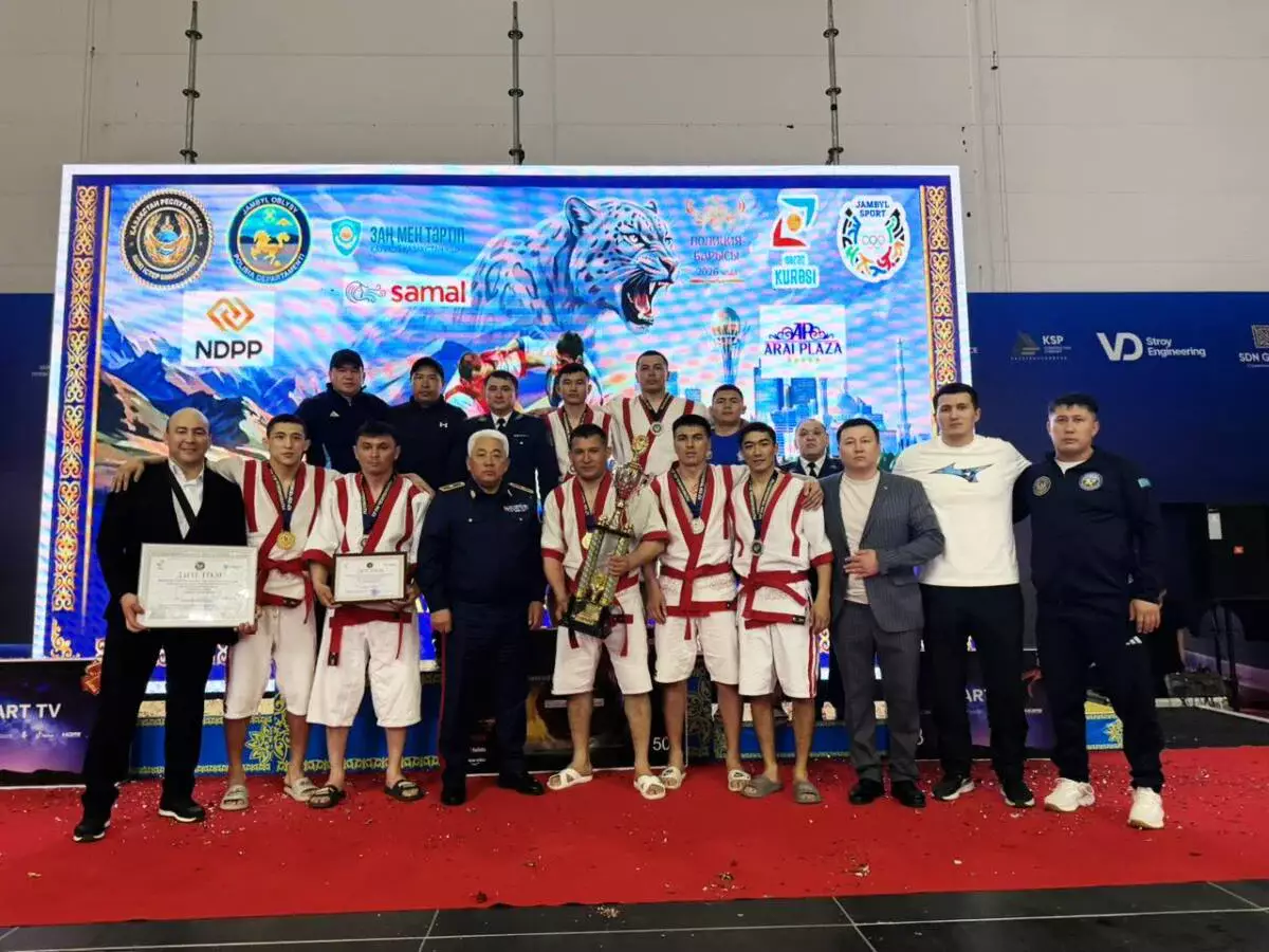 Боз кілемде мықтылар анықталды: Таразда қазақ күресінен ел чемпионаты өтті