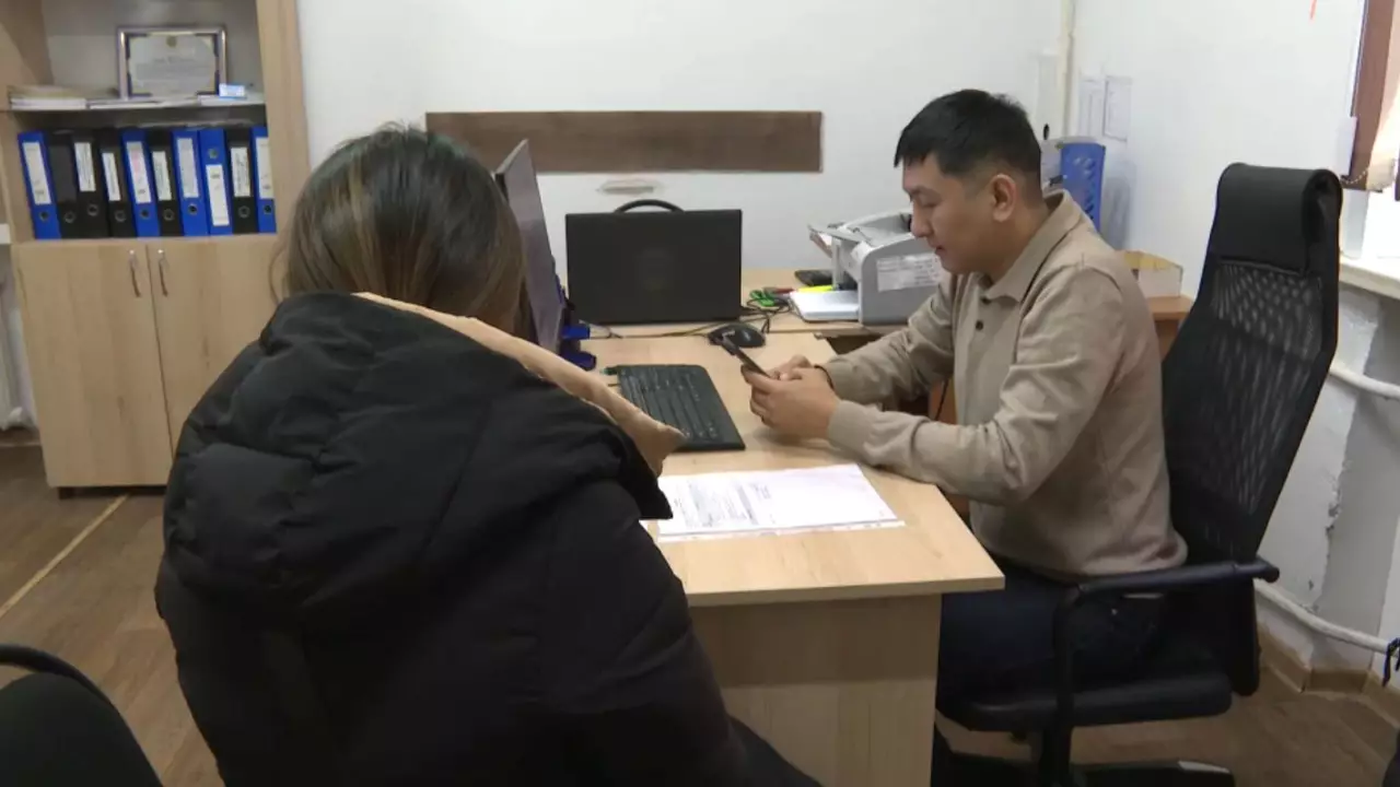 Көкшетауда алаяқтар зейнеткердің ақшасын жымқырды