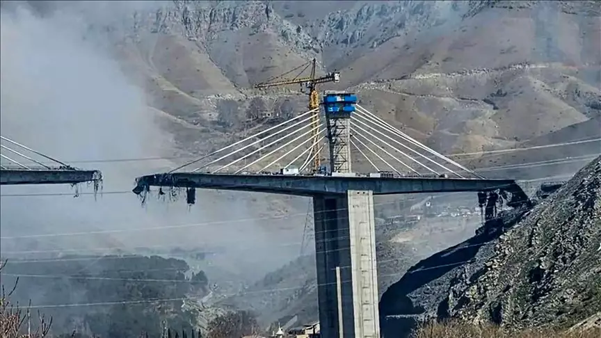 АҚШ соққысы Тегеран-Кередж көпірін тас-талқан етті: Қазіргі көрінісі қандай
