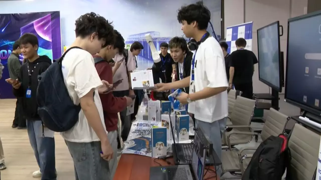 Городской AI-хакатон проходит в Алматы