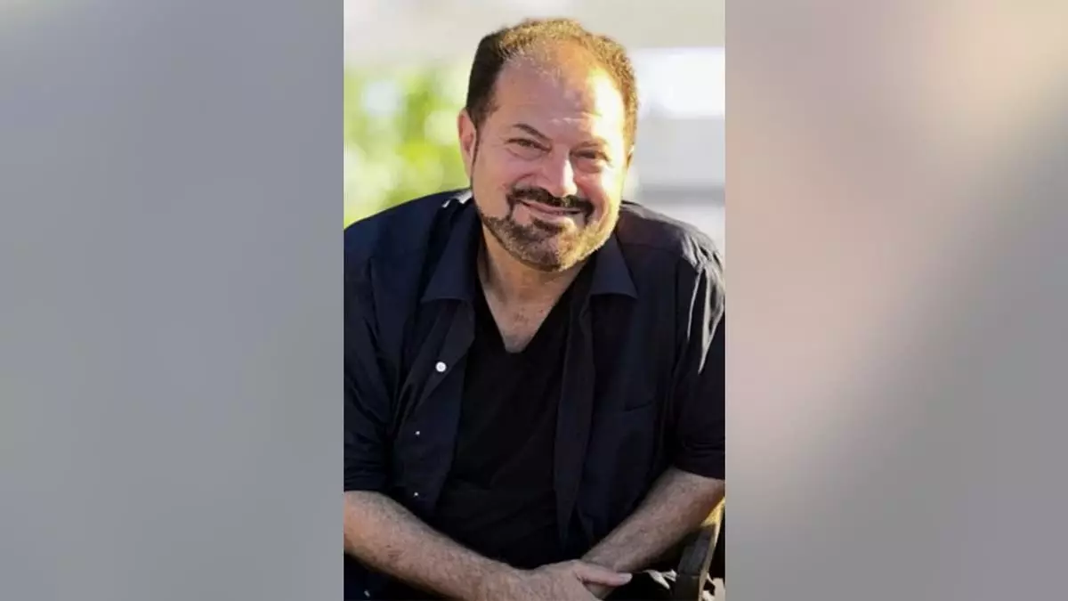 Иммиграционная полиция задержала президента крупнейшей мечети Висконсина, обвинив его в сокрытии судимости за нападения на израильтян.