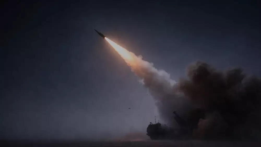 Тегеран заявил об ударе баллистическими ракетами по “секретной точке“ в ОАЭ