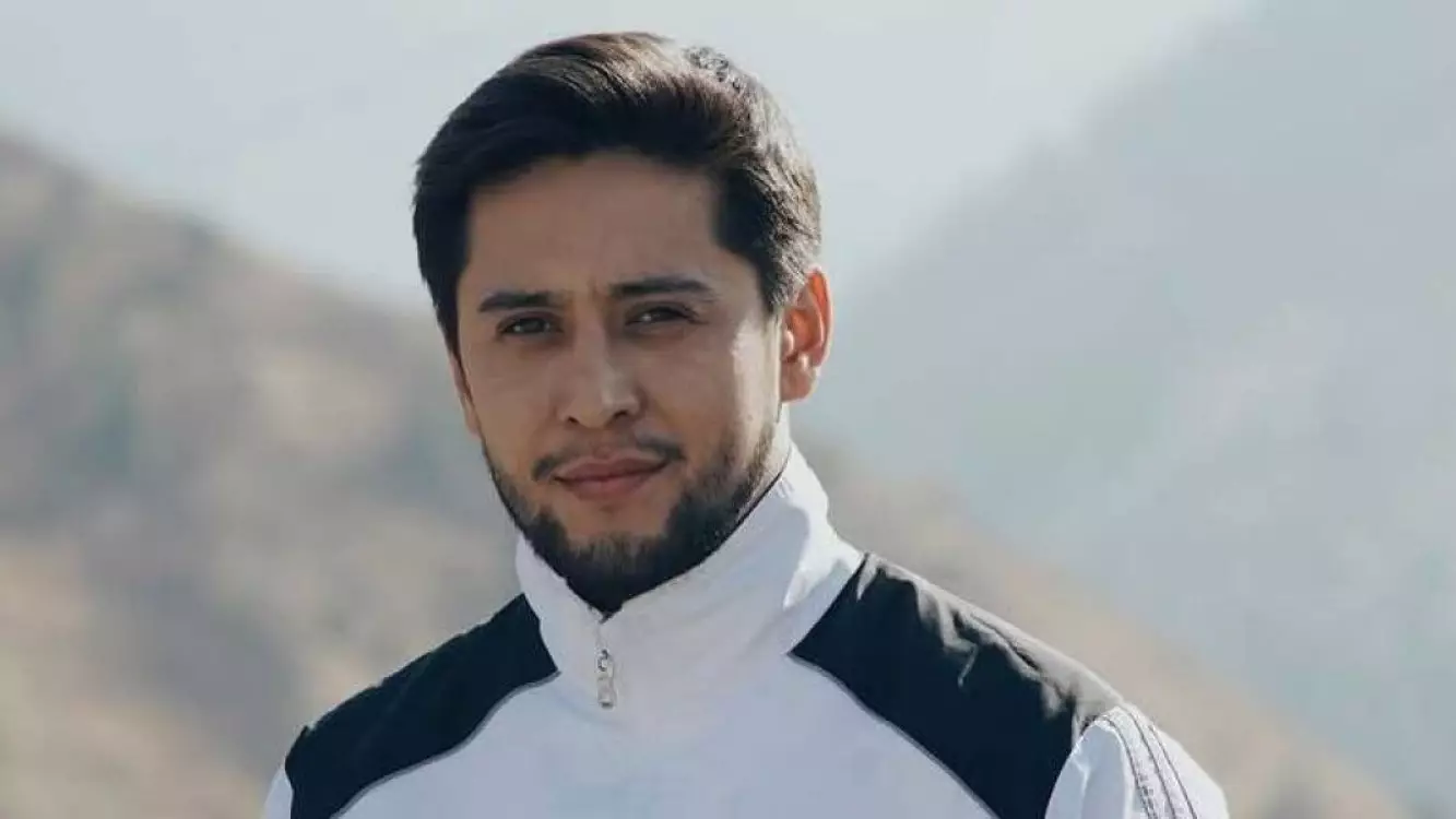 "Мен де барып қапсап, менің ол иттен айырмашылығым не?". 10 тәулікке қамалған Асқар Жұмабек "қазақ халқына арнап" жазба жариялады