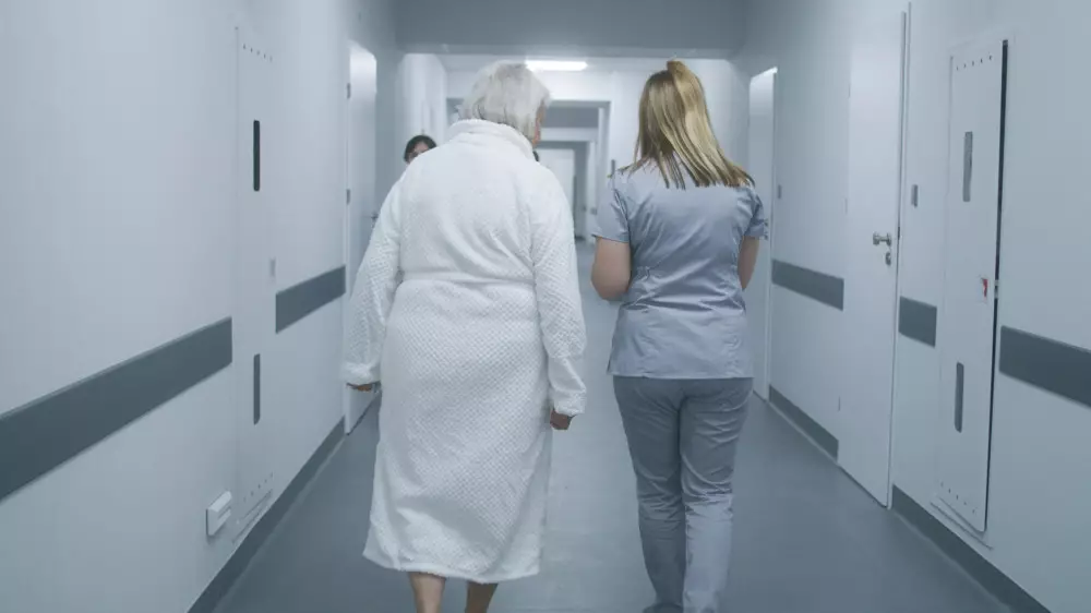 Звонят “из поликлиники“ и просят код - Минздрав предупредил казахстанцев