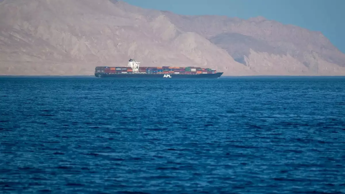 Иран Ормуз бұғазы бойынша қатаң ескерту жасады