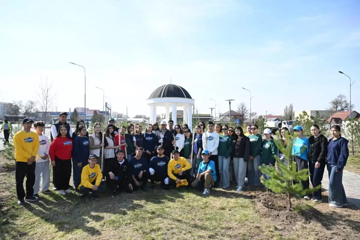 "Таза Қазақстан": Жетісу облысында жалпыоблыстық сенбілік аясында 8 мың ағаш егілді