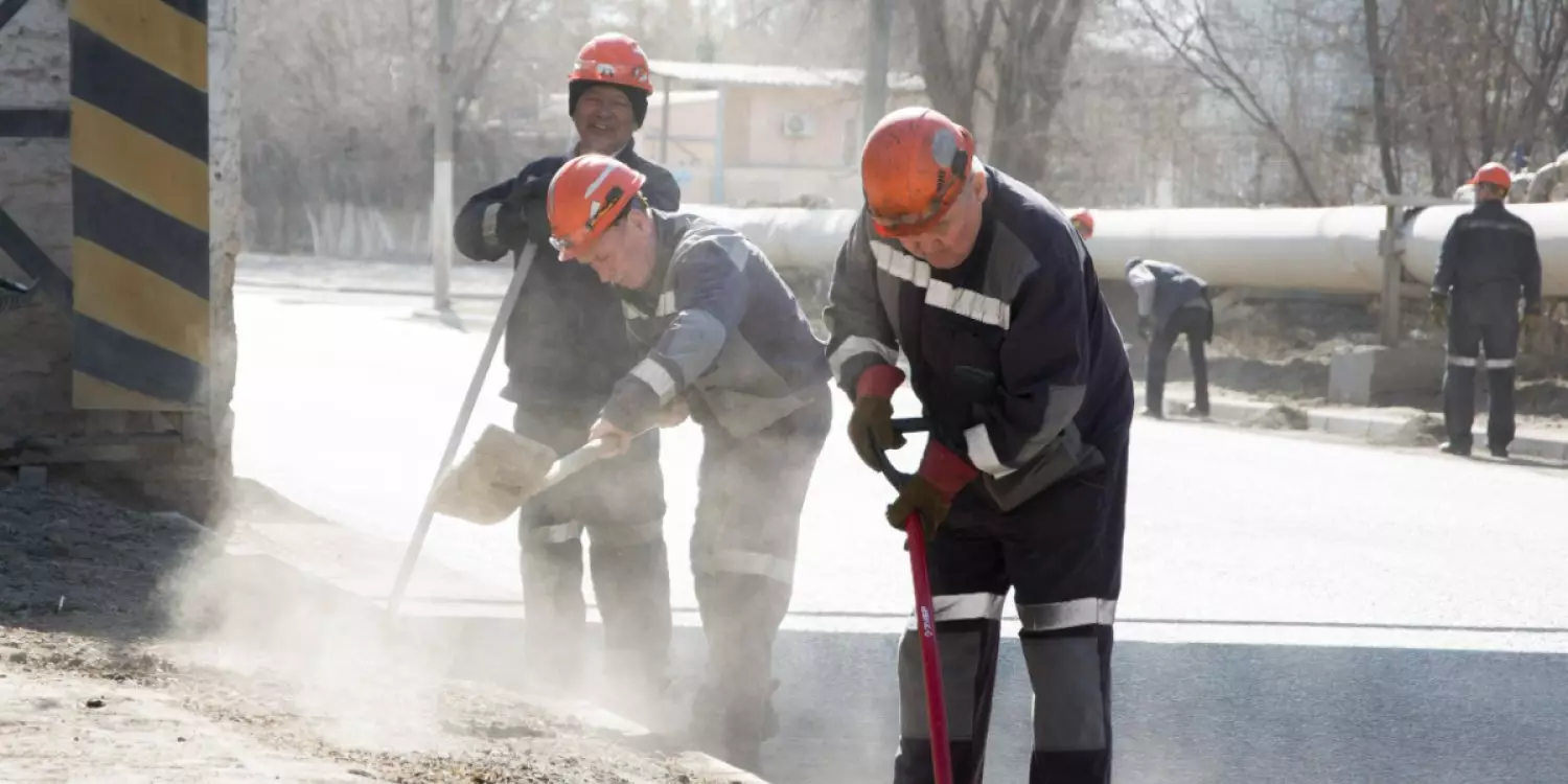 «Қазақмыс» жұмысшылары төрт қалада өткен экологиялық акцияда 95 тонна қоқыс шығарды