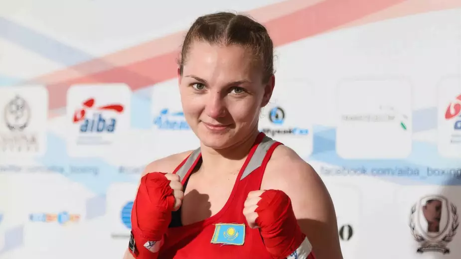 Казахстан выиграл первый бой в женском боксе на ЧА-2026. Было четыре поражения