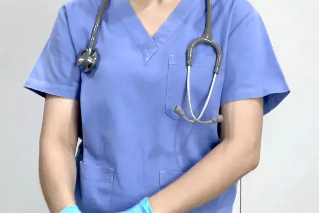 Медбикенің бетінен ұрған ер адамға сот үкімі шықты