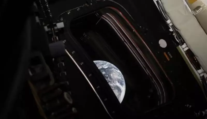 «Орион» с астронавтами приблизился к Луне