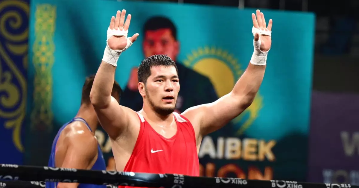  Айбек Оралбай өзбек боксшысын жеңіп, Азия чемпионатының жартылай финалына өтті 