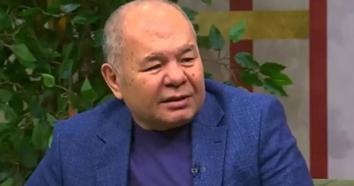  Уәлибек Әбдірайымов Тұрсынбек Қабатовқа әзілмен астарлап ренішін жеткізді 