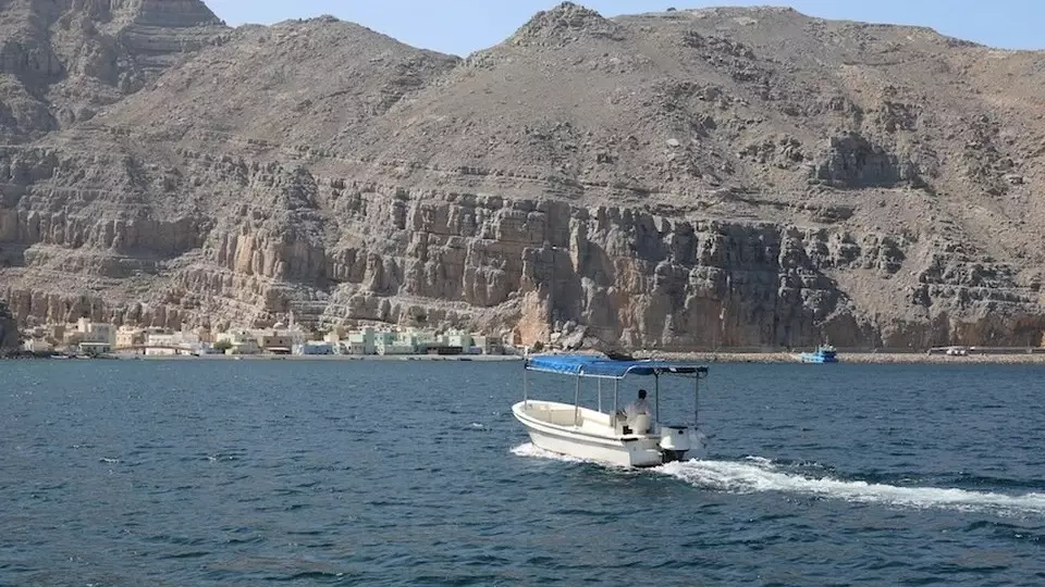 Иран Ормуз бұғазын пайдаланушыларға үш түрлі ереже енгізді