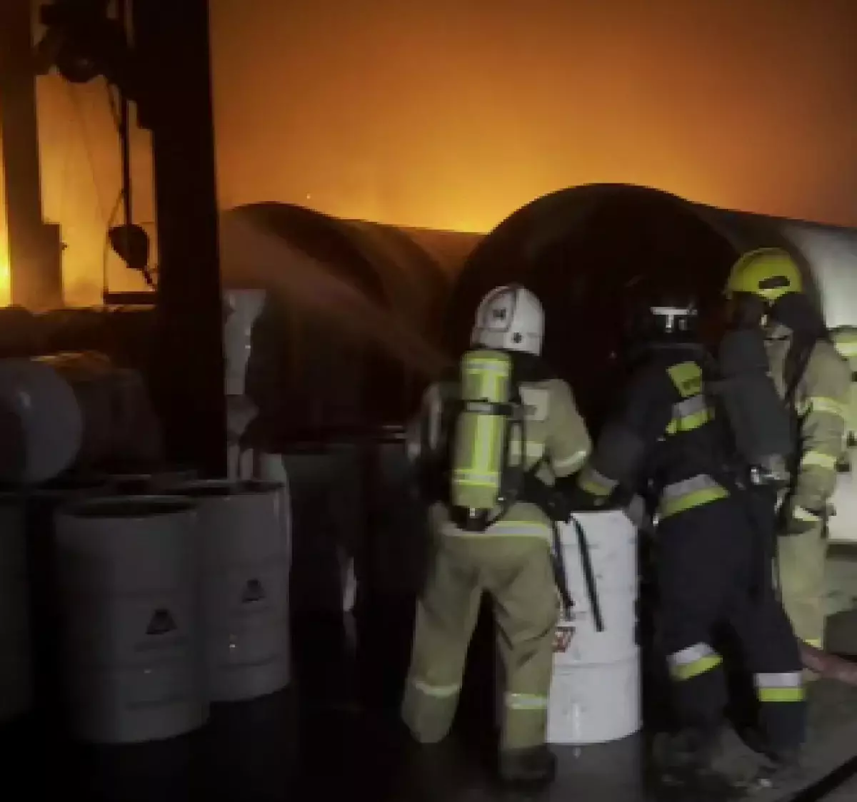 Пожар на заводе в Талдыкоргане едва не привёл к взрыву