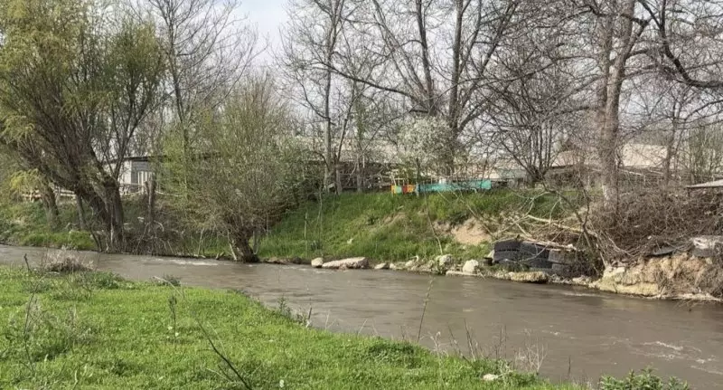 В Туркестанской области нашли тело ребёнка, упавшего в реку