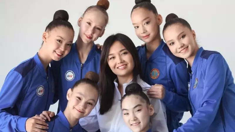 "Бронзу" завоевала сборная Казахстана по художественной гимнастике на турнире во Франции