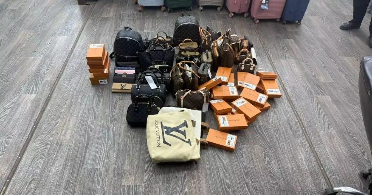  В Алматы изъяли более 2 тысяч подделок брендов Nesquik и Louis Vuitton 